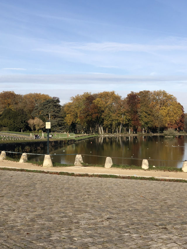 Paris | Enjoy the autumn vibe of Luxembourg Gardens like Parisian