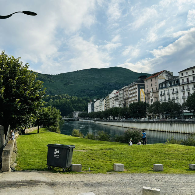 A solemn holiday in Lourdes