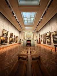 🏛️ Cardiff’s Cultural Gem: The National Museum Alive 🎨  