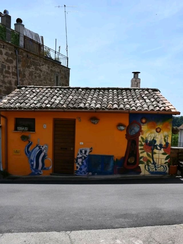 📚 The Village of Fairy Tales – Sant’Angelo di Roccalvecce, Italy