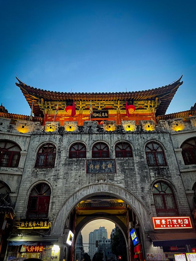 Drum tower vs Bell tower in Luoyang 