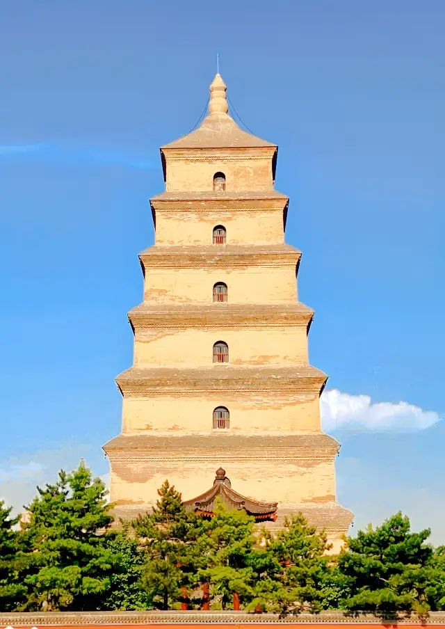 大雁塔是古都西安的象征