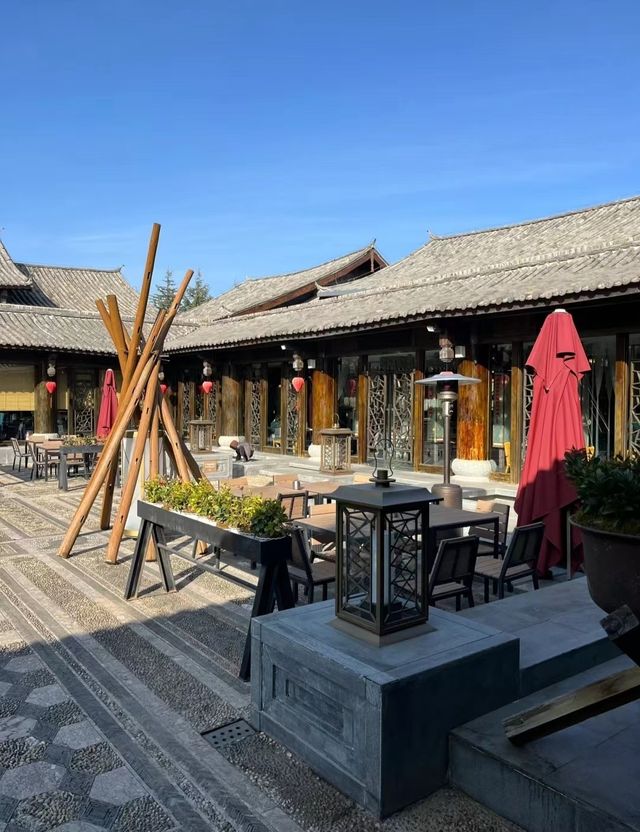 為了這個落地窗去了麗江太值了