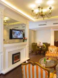 🌟 Munnar Marvels: Luxury Amidst the Clouds 🌿🏨