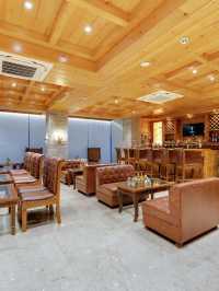 🌟 Manali's Luxe Retreat: Tiaraa Hotels & Resorts 🏔️✨