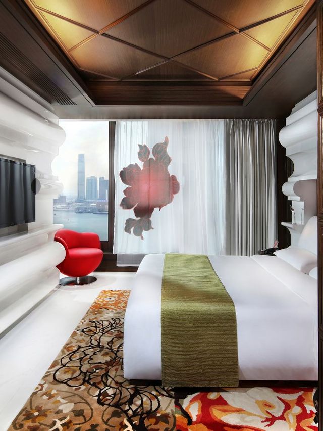 🌟 Hong Kong's Hidden Gem: Mira Moon 🌙✨