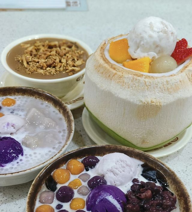 香港有一家非常好吃的港式糖水店,可以滿足你對甜品的渴望。