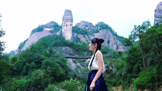 探索桂林丹霞·八角寨秘境之深度遊指南。