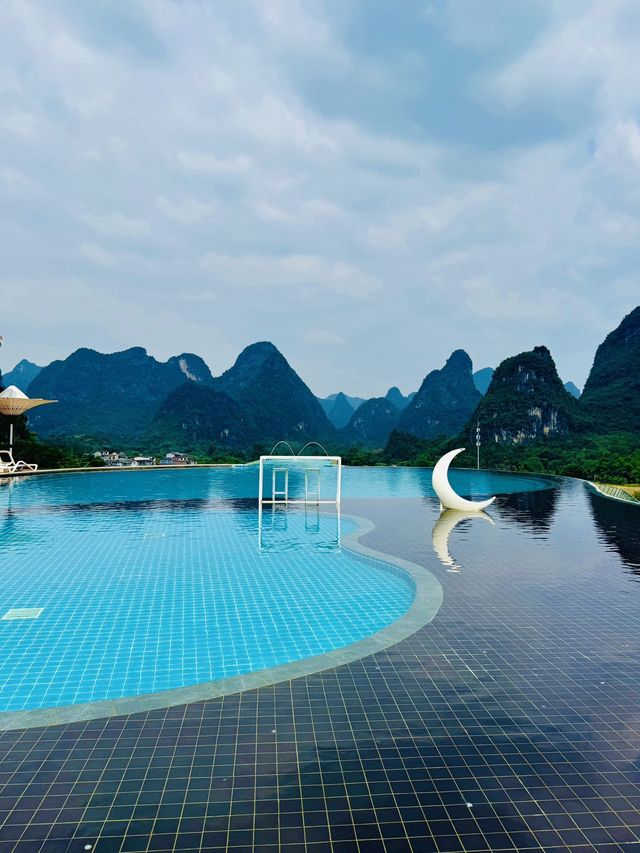 國家地理沒騙我進到了山水畫中。