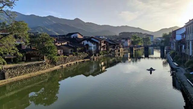 백사 고읍의 느린 시간.