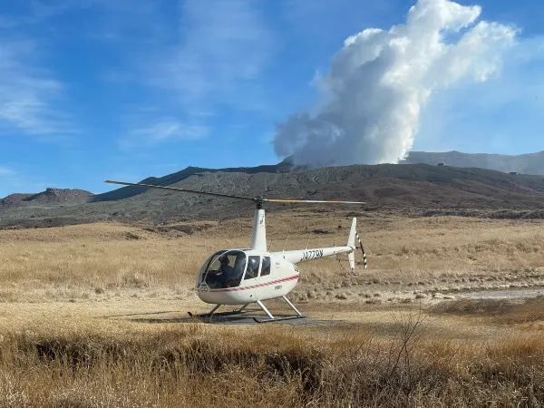 千萬要來阿蘇火山: 直升機 🚁！太震撼了