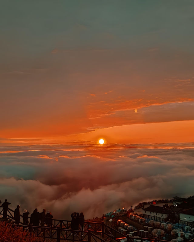 一句向雲端我便來到了武功山