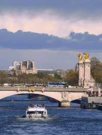 Experience the Sunset Cruise on the Seine River in Paris