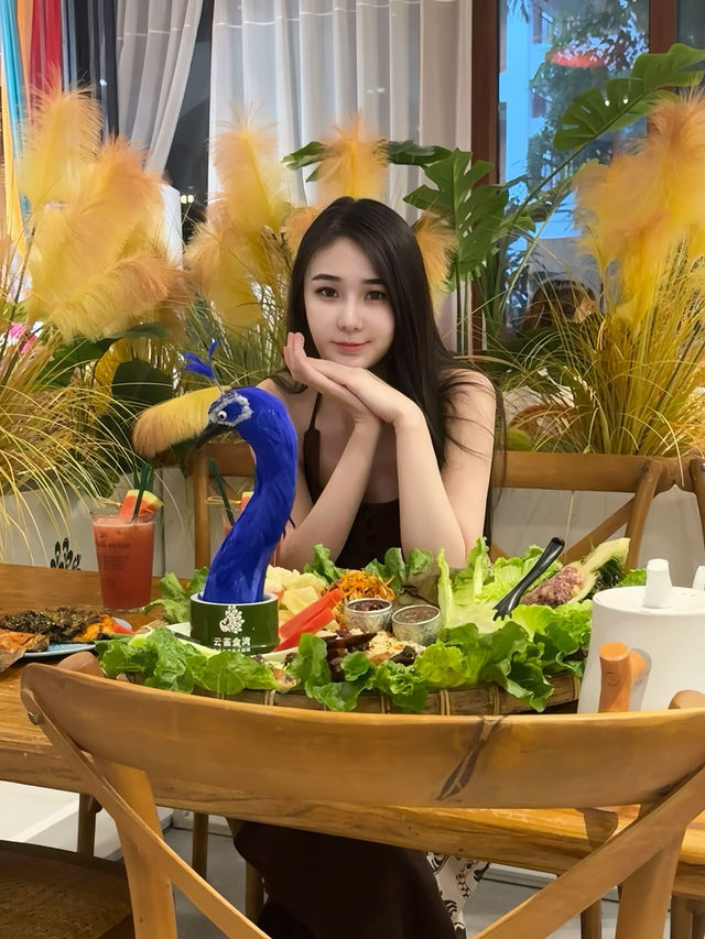 西雙版納嘅孔雀飯，到底仲有邊個未食到啊？！（急！）