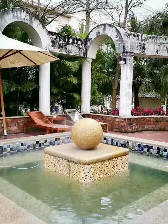 碧海流金，金湯灣的靜謐時光