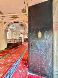 Exploring a Historic Mosque in Kemeraltı