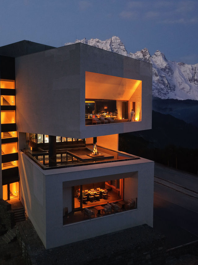 不是國外，這是梅里雪山的泊度酒店！！