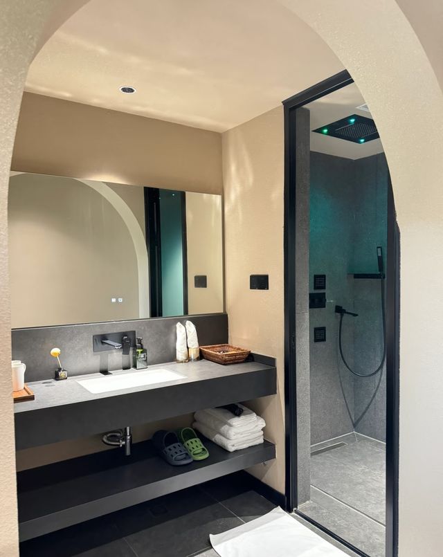 青城山下偷得半日閒古街漫步&私湯民宿也太絕了！