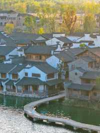 이싱 도자기 마을, 장화 호수 마을에서 찾은 은신처