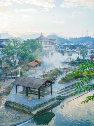 ซ่อนตัวอยู่ในหุบเขาออนเซ็นหรูหราธรรมชาติ 98℃!!!