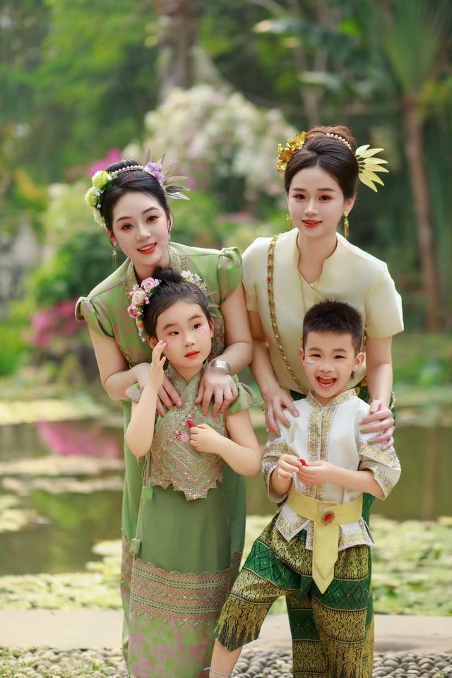 版納曼聽公園親子照｜閨蜜帶娃出片天花板