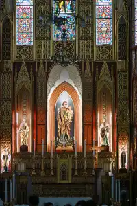 你問我什麼是自由？是煙火漫捲的河內