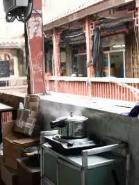 第一個在這裡開咖啡店的是天才吧