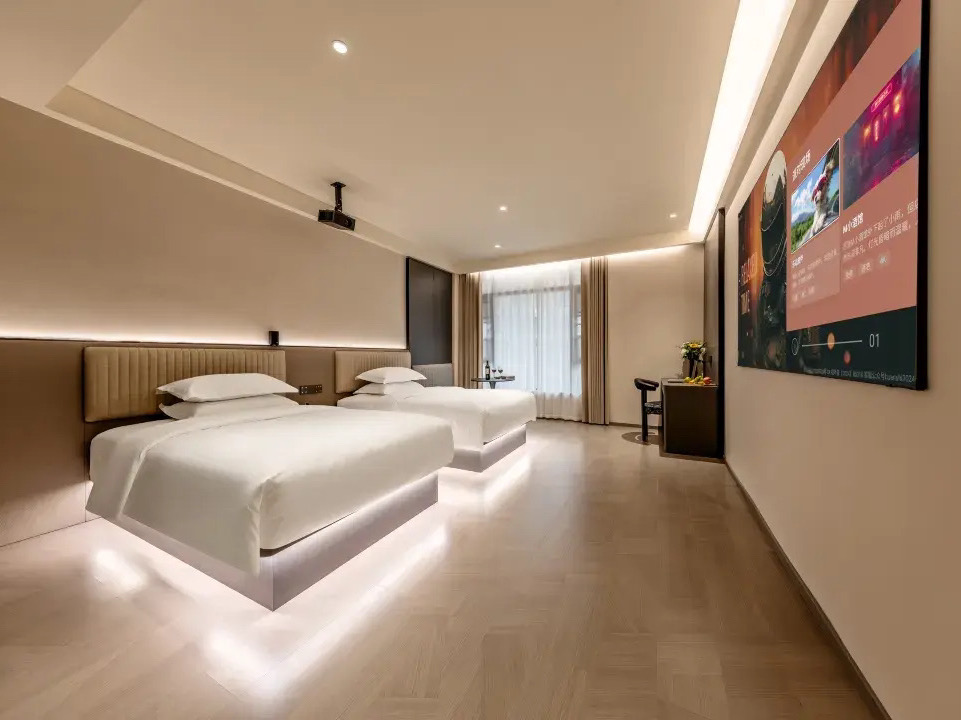 The ultimate stay in Anshun: the go-to healing hotel for exploring caves and waterfalls