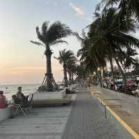 พักใจที่หาดวอนนภา บางแสน