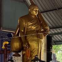 ส า ย  มู เจิม มือ 🙏@วัดเขาไม้แดง ชลบุรี