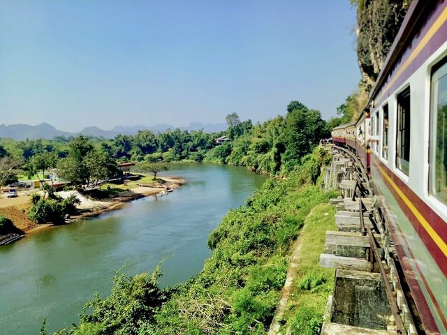 สะพานแม่น้ำแคว-รถไฟสายมรณะ 2 วัน 1 คืน 🌿🎋