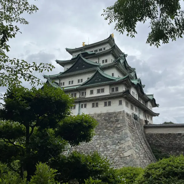 これが、金シャチ、名古屋城だ！！