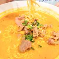 簡約精緻東南亞美食餐廳YUMMEE