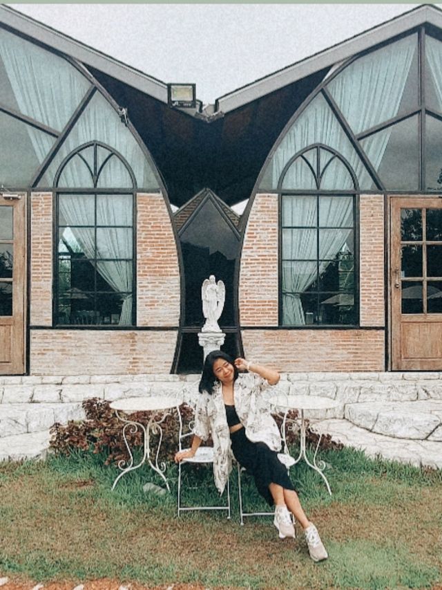 Nottyjourney เจอ Nives cafe