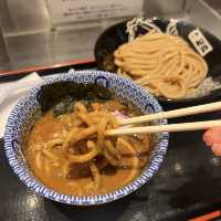 【東京駅】つけ麺の有名店！東京駅目の前のKITTEにも店舗が！