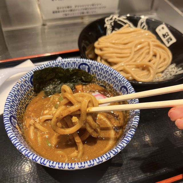 【東京駅】つけ麺の有名店！東京駅目の前のKITTEにも店舗が！