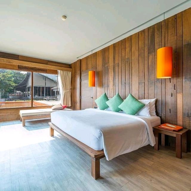 Baan Ploy Sea