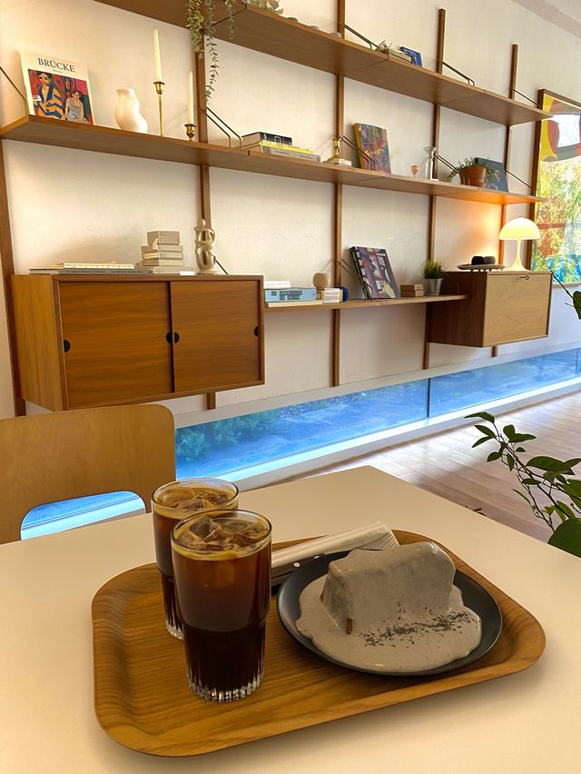 영일대 해수욕장 근처 따뜻한 감성과 맛있는 디저트가 있는 힐링 카페, 메리툴린카투☕️