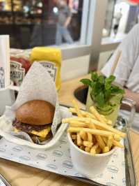  人氣漢堡店登陸沙田🍔