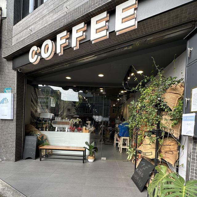 台湾:淡水老街 ˗ˏˋ  Somni coffee  ˎˊ˗