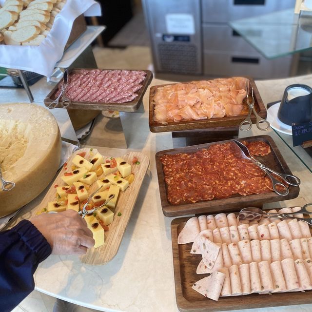 環境舒適 抵食semi lunch buffet @ Olea