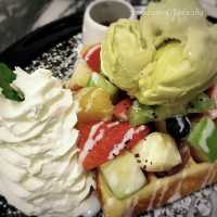 คาเฟ่ที่ไอติมอร่อย หน้าตาดี ที่สุด, พัทยา