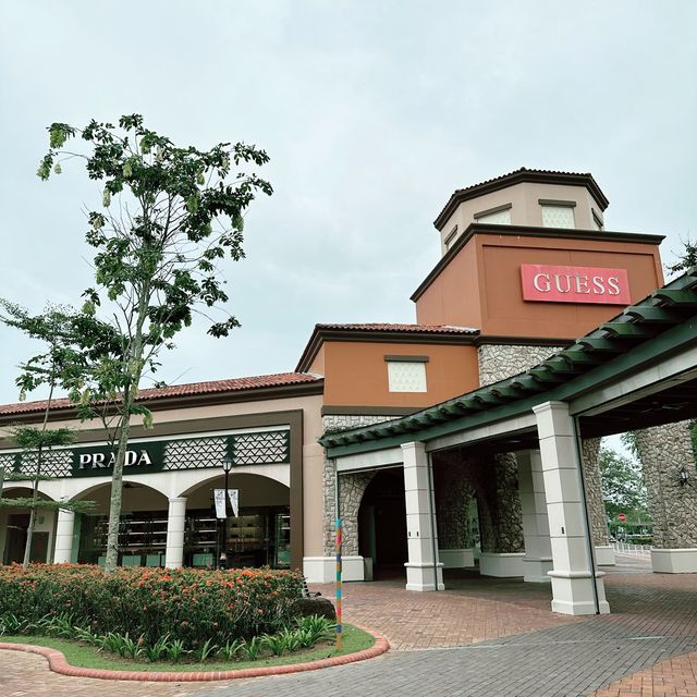 購物天堂新山Premium Outlets 