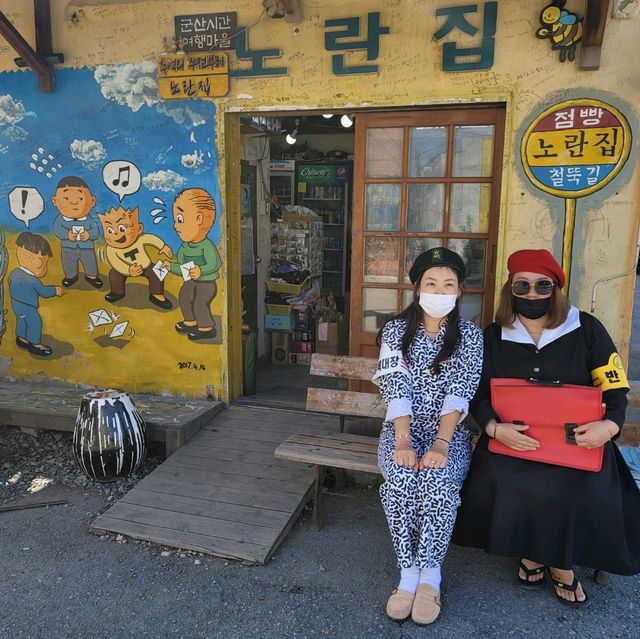 레트로 감성 뿜뿜.. 군산여행 필수코스:철길마을🚂🌸