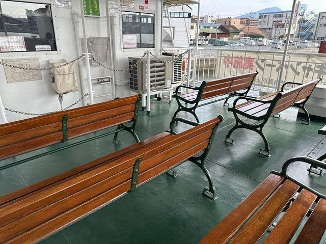 福岡・北九州。戸畑地区と若松地区を船で結ぶ『若戸渡船』