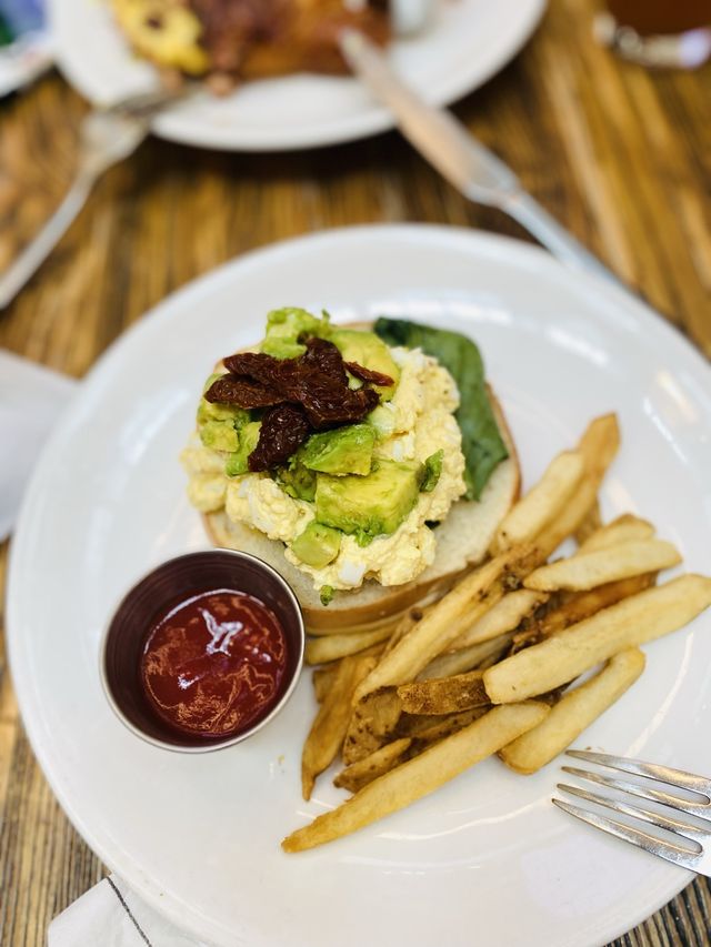 Marvel Comics 主題限定餐廳🥐🥯 食下午茶🥑🥚🍹🍹