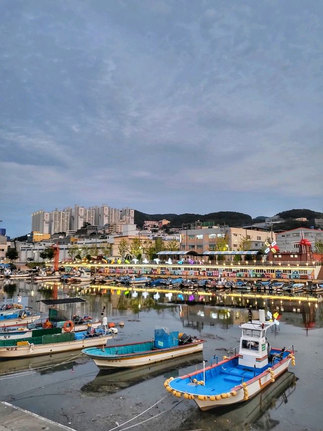 한적하게 즐기기 좋은 장림포구 야경✨️🎆