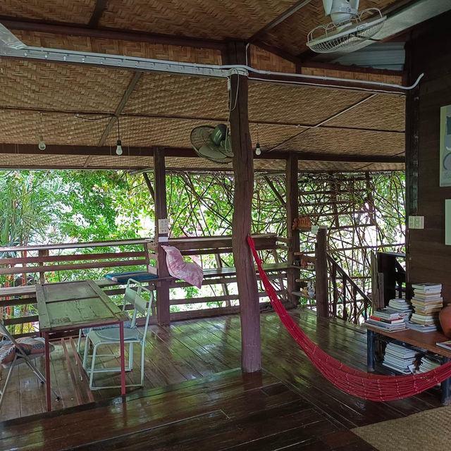 📍บ้านๆ น่านๆ Banban Nannan Library and Guest Home