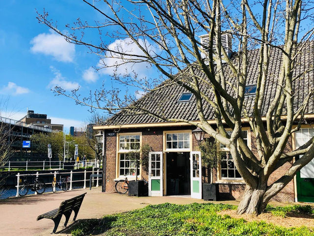 荷蘭🇳🇱萊頓公園裡的大船🚢📍Kinderspeelplaats Boot