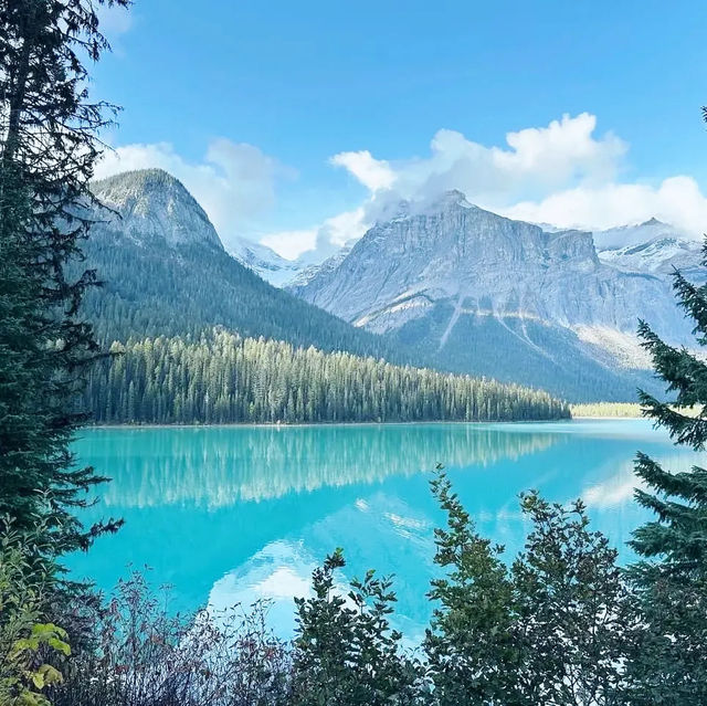 Emerald Lake, Yoho British Columbia 🇨🇦